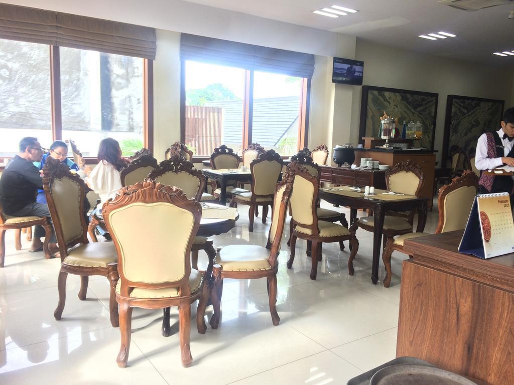 Hotel Safira מגלאנג מראה חיצוני תמונה