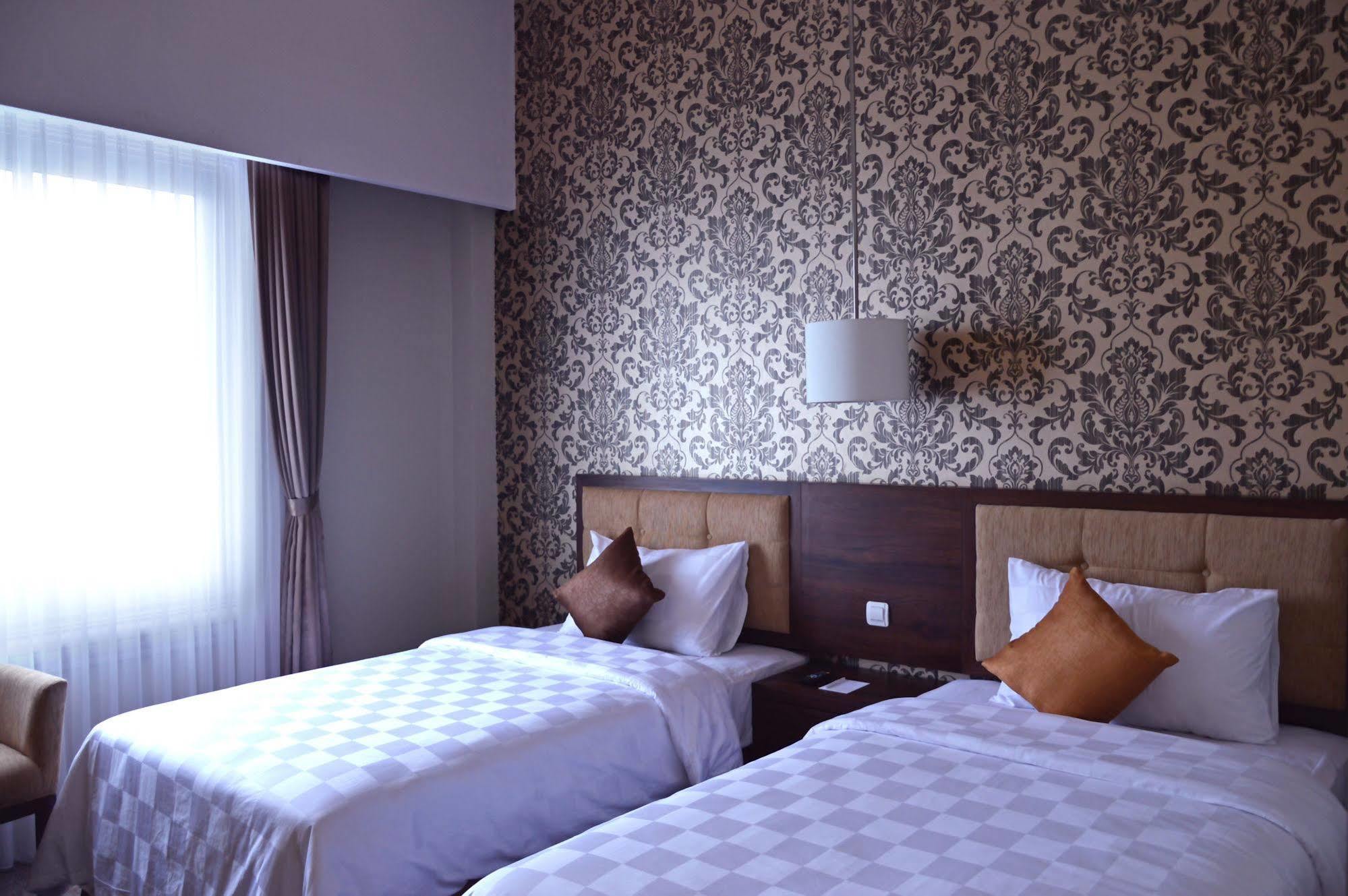 Hotel Safira מגלאנג מראה חיצוני תמונה
